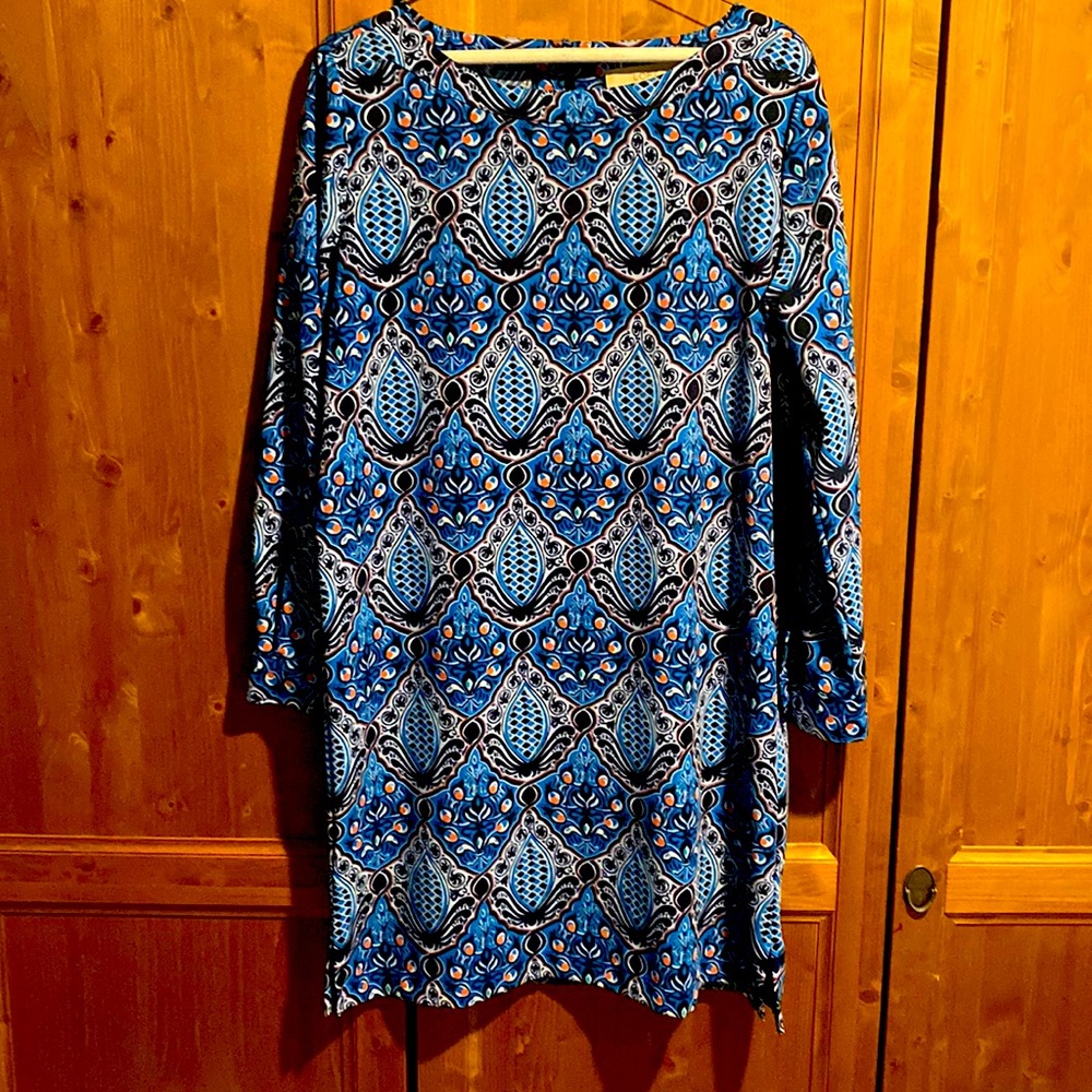 Loft dress, blue mauve print, button at wrist and back of dress